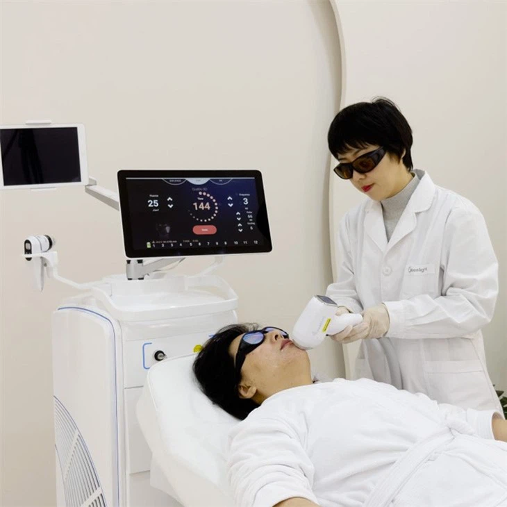 European Hot Selling Laser Hair Removal Machine